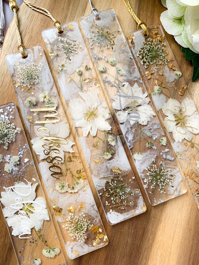 Bookmarks with real dried flowers. Personalized bookmarks made of Sima.shop resin.Gift idea.Handmade