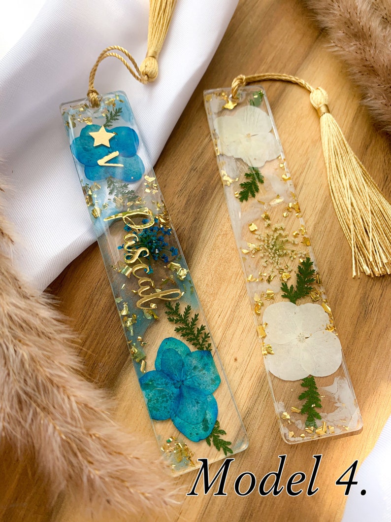 Bookmarks with real dried flowers. Personalized bookmarks made of Sima.shop resin.Gift idea.Handmade